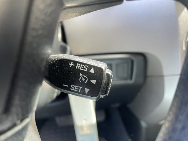 2012 Toyota Tundra 4WD Truck Double Cab 4.6L V8 6-Spd AT (Natl)