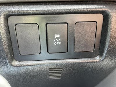 2012 Toyota Tundra 4WD Truck Double Cab 4.6L V8 6-Spd AT (Natl)