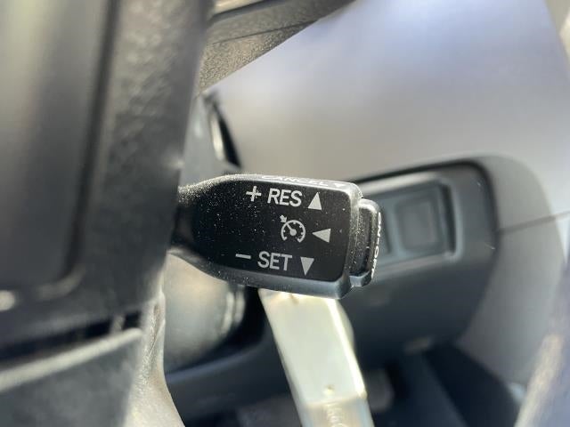 2012 Toyota Tundra 4WD Truck Double Cab 4.6L V8 6-Spd AT (Natl)