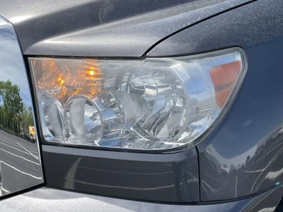 2012 Toyota Tundra 4WD Truck Double Cab 4.6L V8 6-Spd AT (Natl)