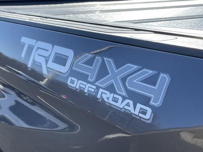 2017 Toyota Tundra 4WD SR5 Double Cab 6.5' Bed 5.7L (Natl)