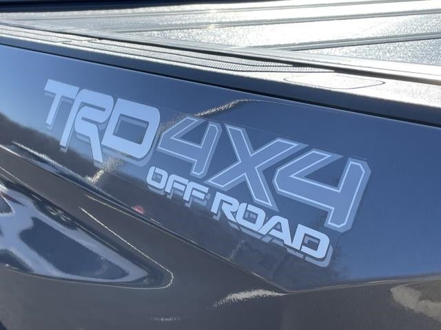 2017 Toyota Tundra 4WD SR5 Double Cab 6.5' Bed 5.7L (Natl)