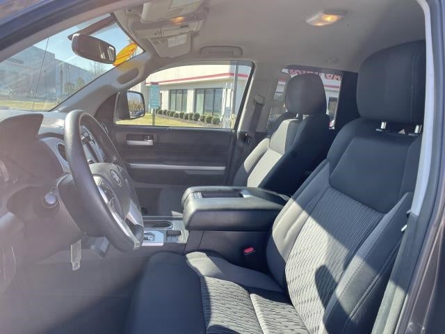 2017 Toyota Tundra 4WD SR5 Double Cab 6.5' Bed 5.7L (Natl)