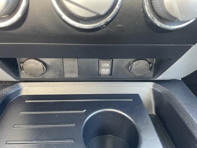 2017 Toyota Tundra 4WD SR5 Double Cab 6.5' Bed 5.7L (Natl)