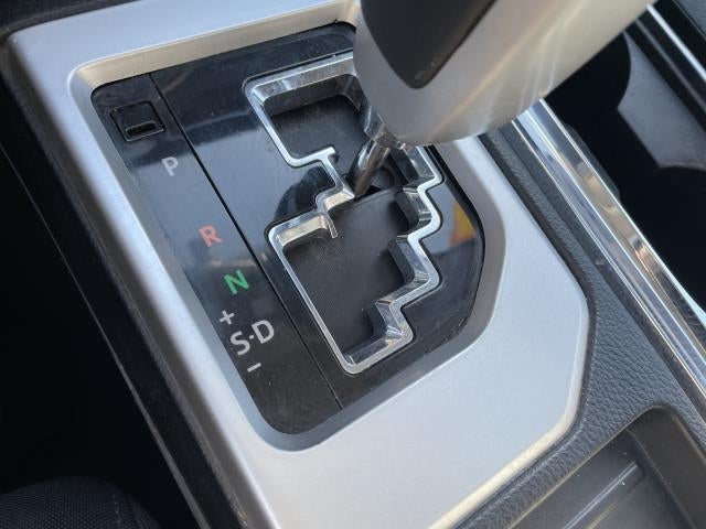 2017 Toyota Tundra 4WD SR5 Double Cab 6.5' Bed 5.7L (Natl)