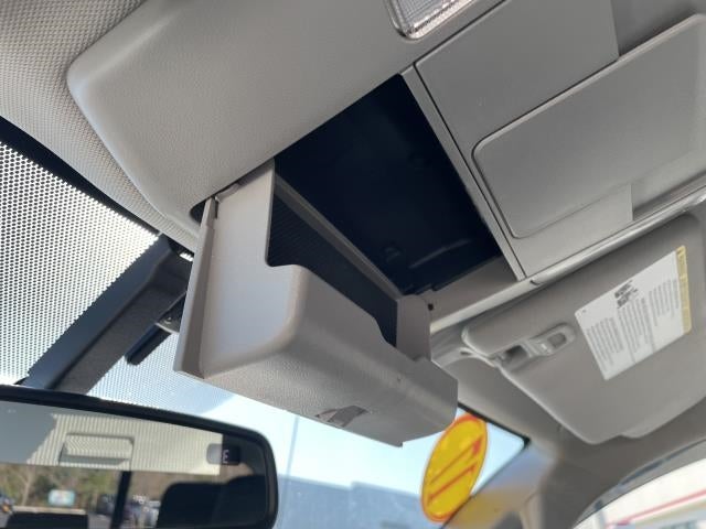 2017 Toyota Tundra 4WD SR5 Double Cab 6.5' Bed 5.7L (Natl)