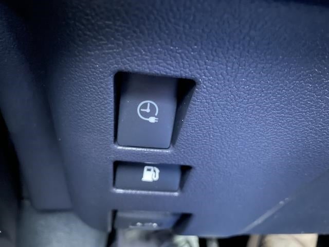 2018 Toyota Prius Prime Premium (Natl)