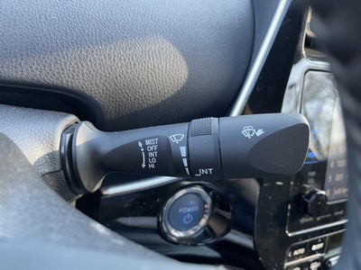 2017 Toyota Prius Prime Premium (Natl)