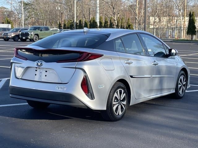 2017 Toyota Prius Prime Premium (Natl)