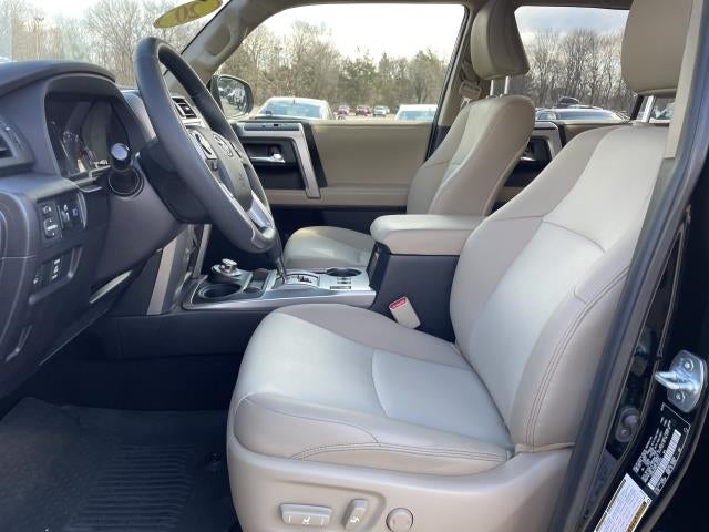 2020 Toyota 4Runner SR5 4WD (Natl)