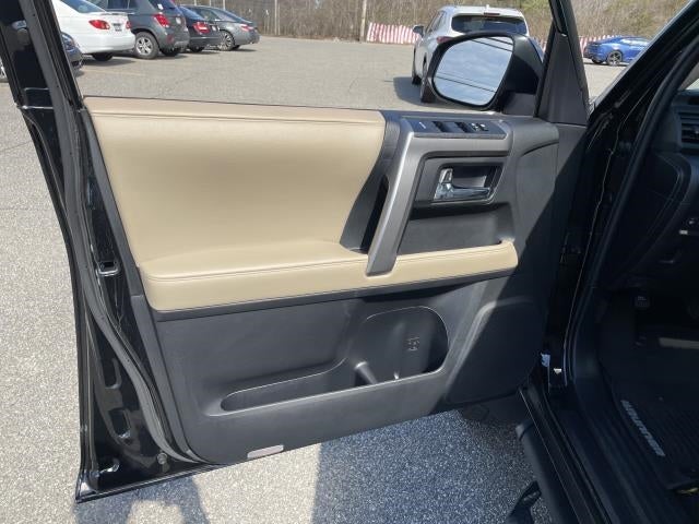 2020 Toyota 4Runner SR5 4WD (Natl)