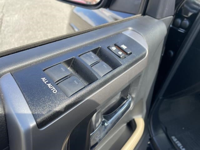 2020 Toyota 4Runner SR5 4WD (Natl)