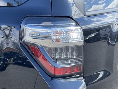 2020 Toyota 4Runner SR5 4WD (Natl)