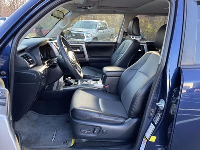 2016 Toyota 4Runner 4WD 4dr V6 SR5 (Natl)