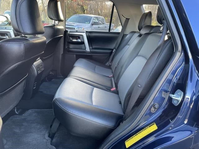 2016 Toyota 4Runner 4WD 4dr V6 SR5 (Natl)