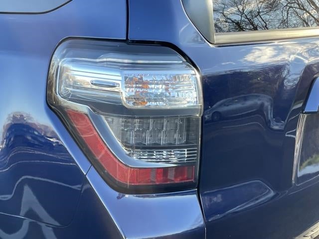 2016 Toyota 4Runner 4WD 4dr V6 SR5 (Natl)