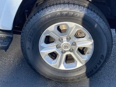 2019 Toyota 4Runner SR5 4WD (Natl)