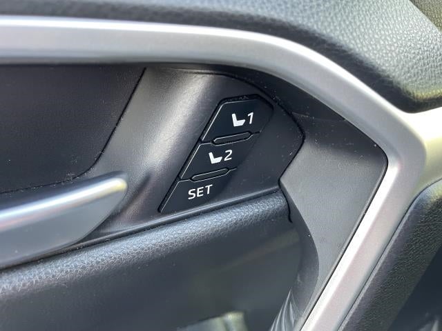 2019 Toyota RAV4 XLE Premium AWD (Natl)