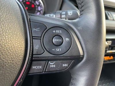 2019 Toyota RAV4 XLE Premium AWD (Natl)