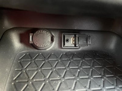 2019 Toyota RAV4 XLE Premium AWD (Natl)