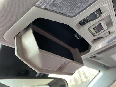 2019 Toyota RAV4 XLE Premium AWD (Natl)