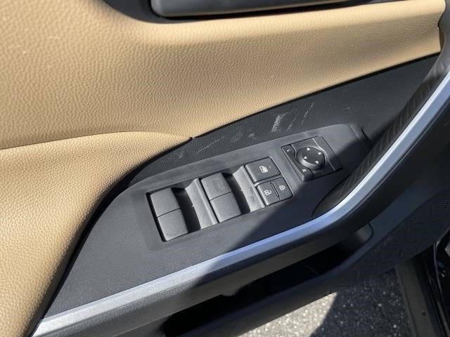 2019 Toyota RAV4 LE AWD (Natl)