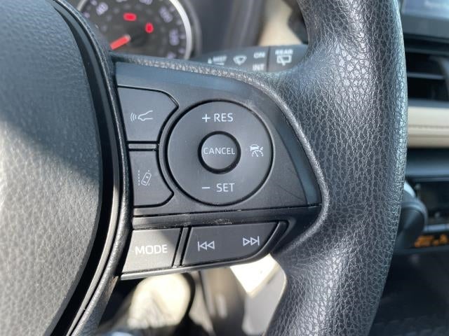 2019 Toyota RAV4 LE AWD (Natl)