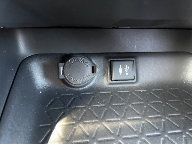 2019 Toyota RAV4 LE AWD (Natl)