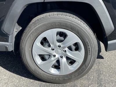 2019 Toyota RAV4 LE AWD (Natl)