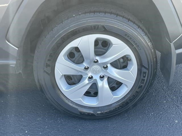 2020 Toyota RAV4 LE AWD (Natl)