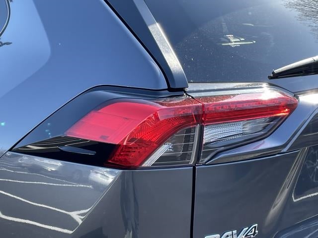 2020 Toyota RAV4 LE AWD (Natl)