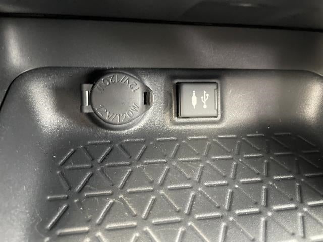 2019 Toyota RAV4 LE AWD (Natl)