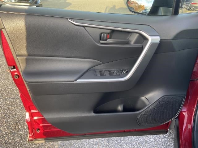 2019 Toyota RAV4 LE AWD (Natl)