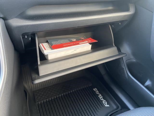 2019 Toyota RAV4 LE AWD (Natl)