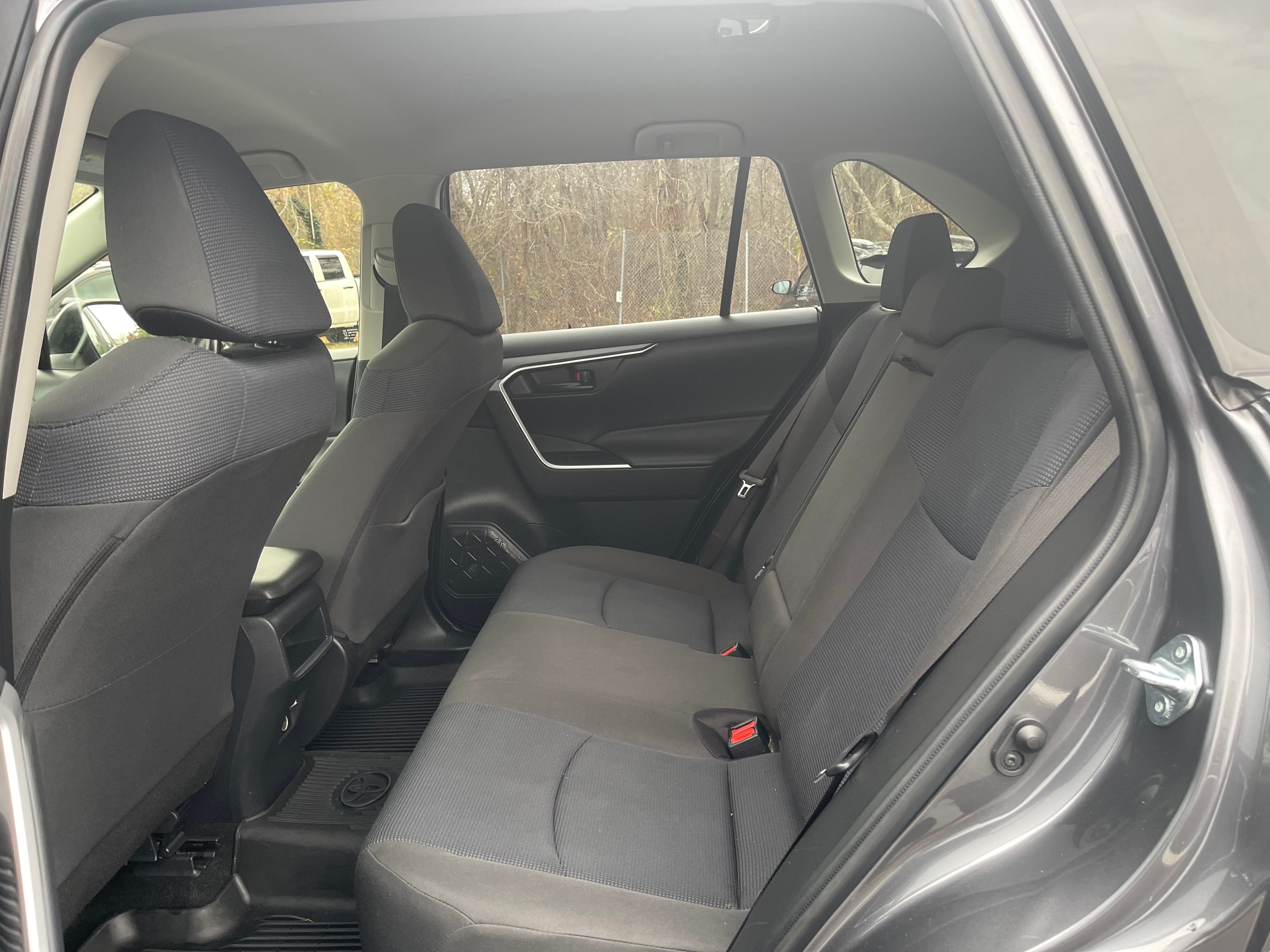 2019 Toyota RAV4 LE AWD (Natl)