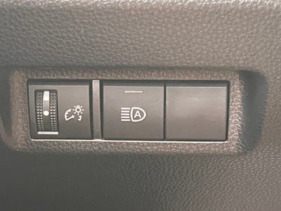 2019 Toyota RAV4 LE AWD (Natl)