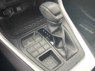 2019 Toyota RAV4 LE AWD (Natl)