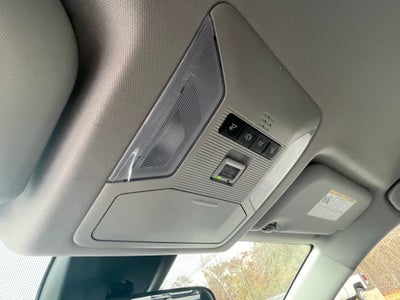 2019 Toyota RAV4 LE AWD (Natl)