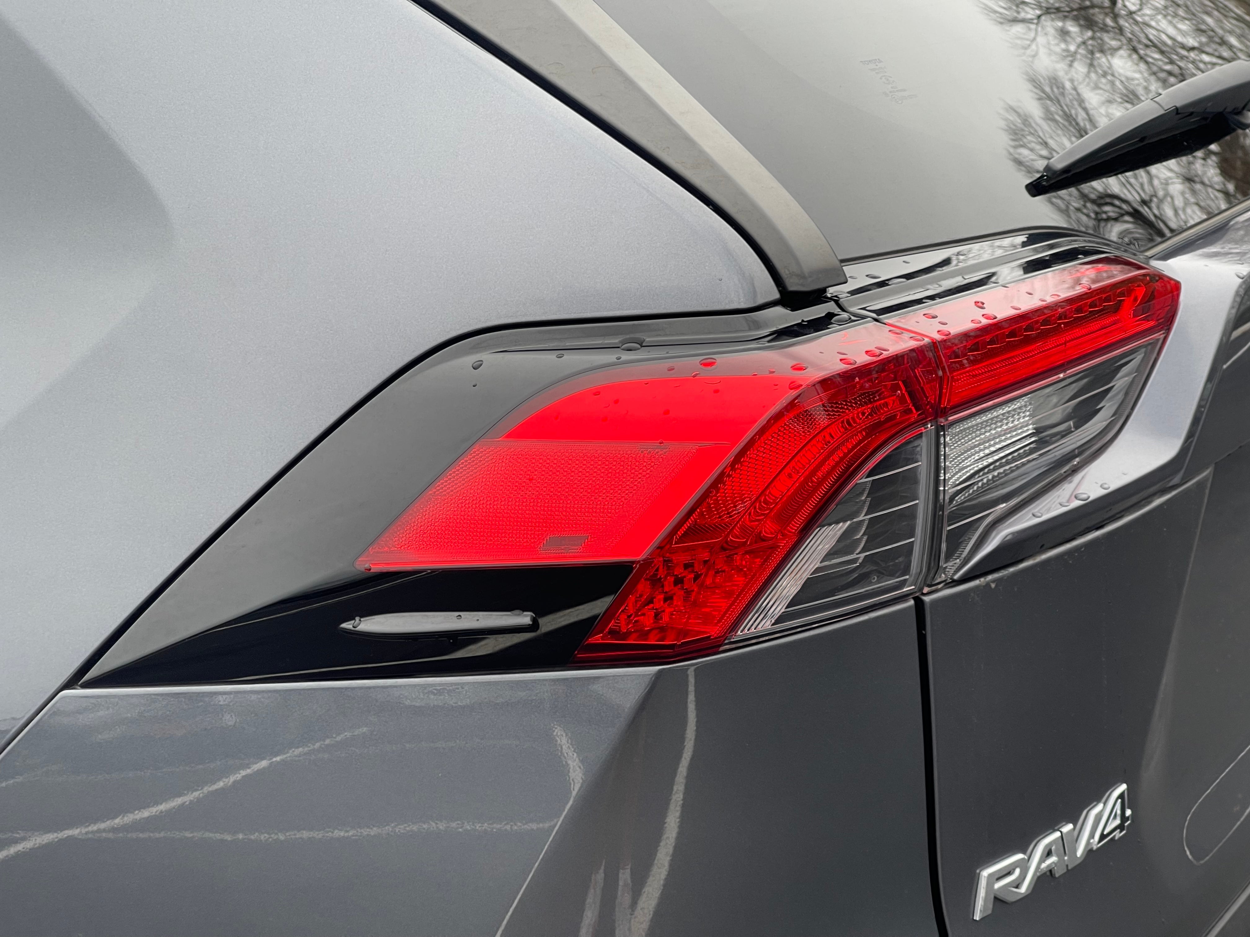 2019 Toyota RAV4 LE AWD (Natl)