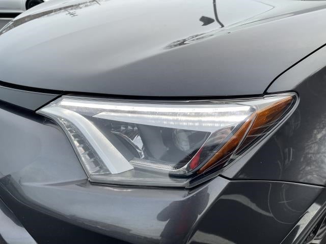 2018 Toyota RAV4 SE AWD (Natl)