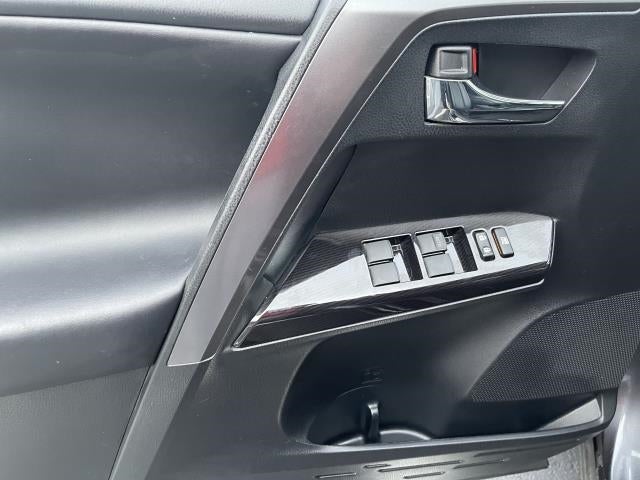 2018 Toyota RAV4 SE AWD (Natl)