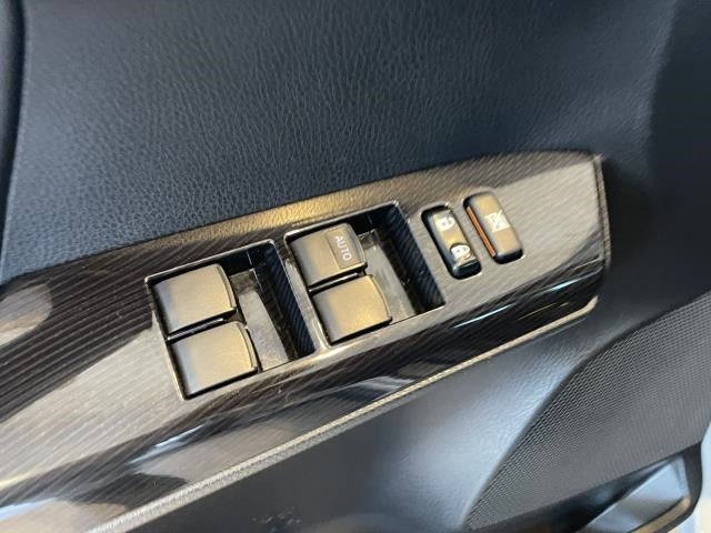 2018 Toyota RAV4 Hybrid SE AWD (Natl)