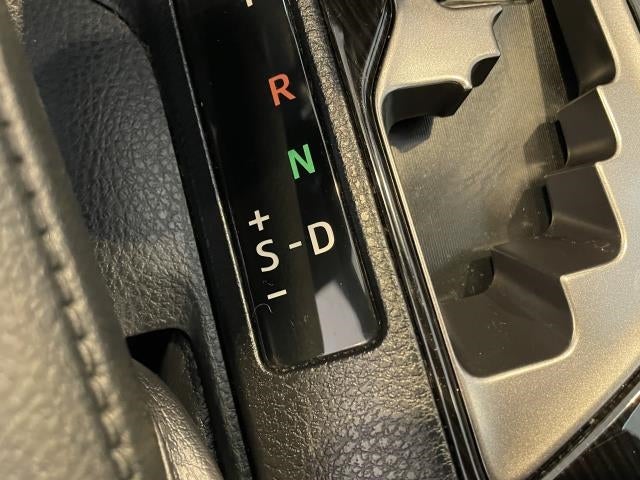 2018 Toyota RAV4 Hybrid SE AWD (Natl)