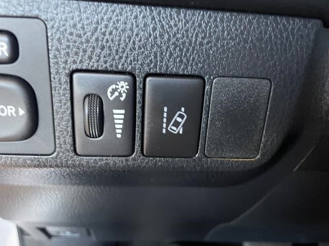 2018 Toyota RAV4 Hybrid SE AWD (Natl)