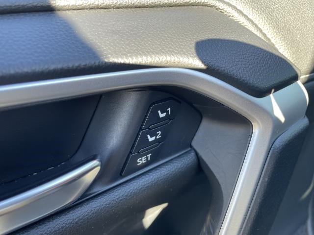 2019 Toyota RAV4 Limited AWD (Natl)