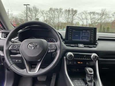 2019 Toyota RAV4 XLE AWD (Natl)