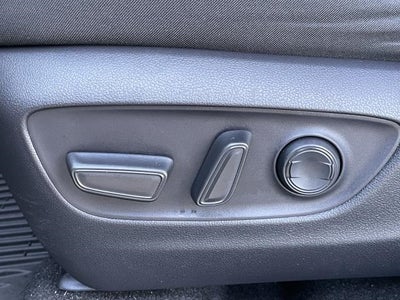 2019 Toyota RAV4 XLE AWD (Natl)