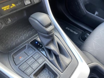 2019 Toyota RAV4 XLE AWD (Natl)