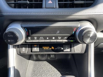 2019 Toyota RAV4 XLE AWD (Natl)