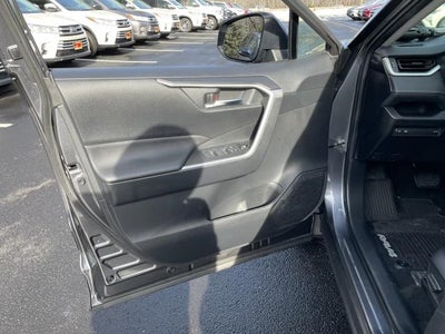 2019 Toyota RAV4 XLE AWD (Natl)